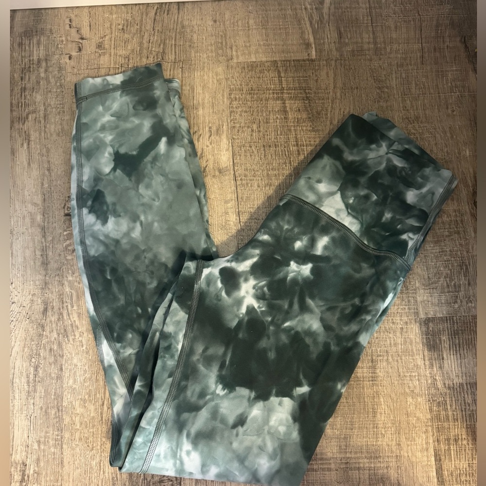 Lululemon align size 4